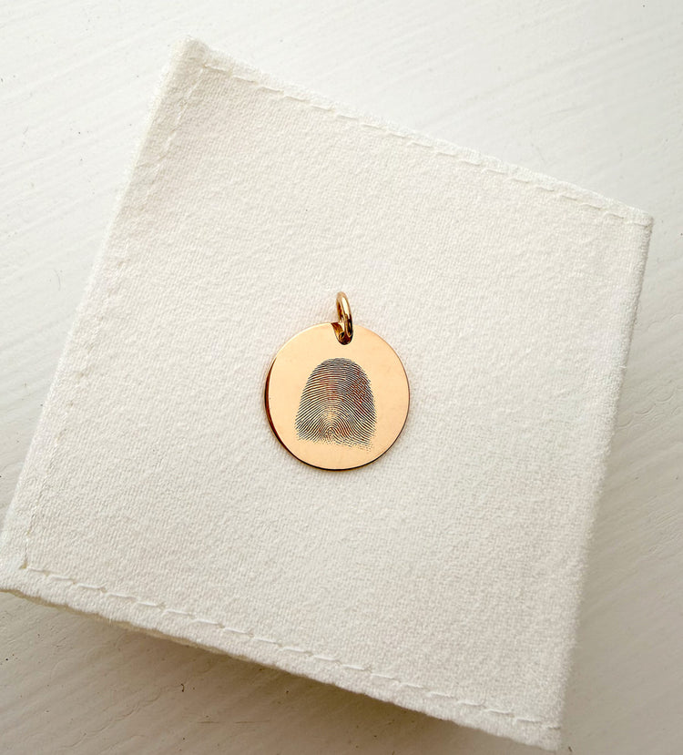 Berlock eget fingeravtryck, rund | 18k. guld