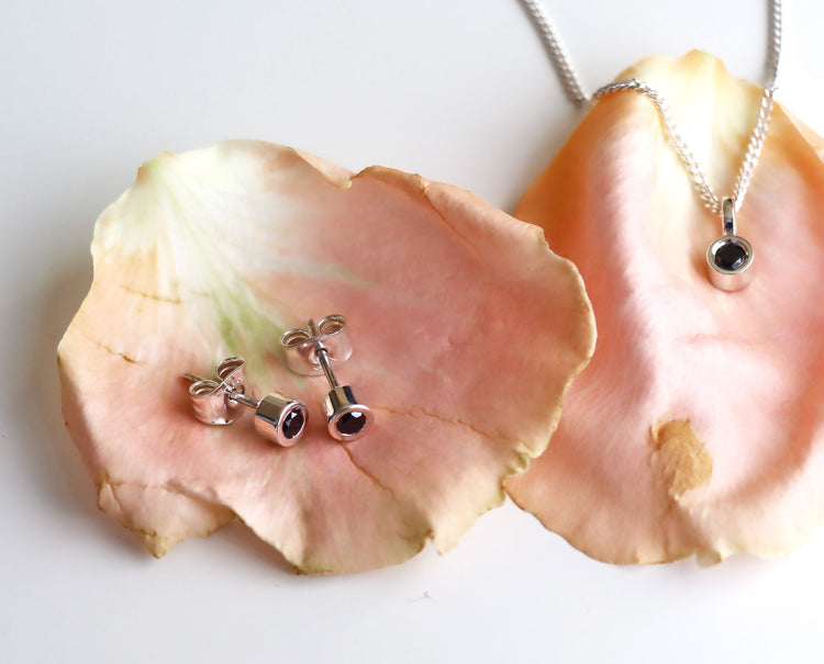 Minou Diamantkette, schwarzer Diamant 0,10 ct