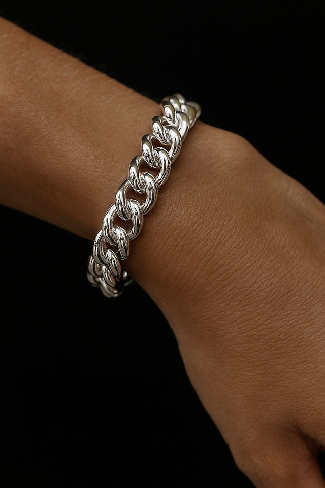 Brett kedjearmband till dam med tjock pansarkedja 12 mm bred.