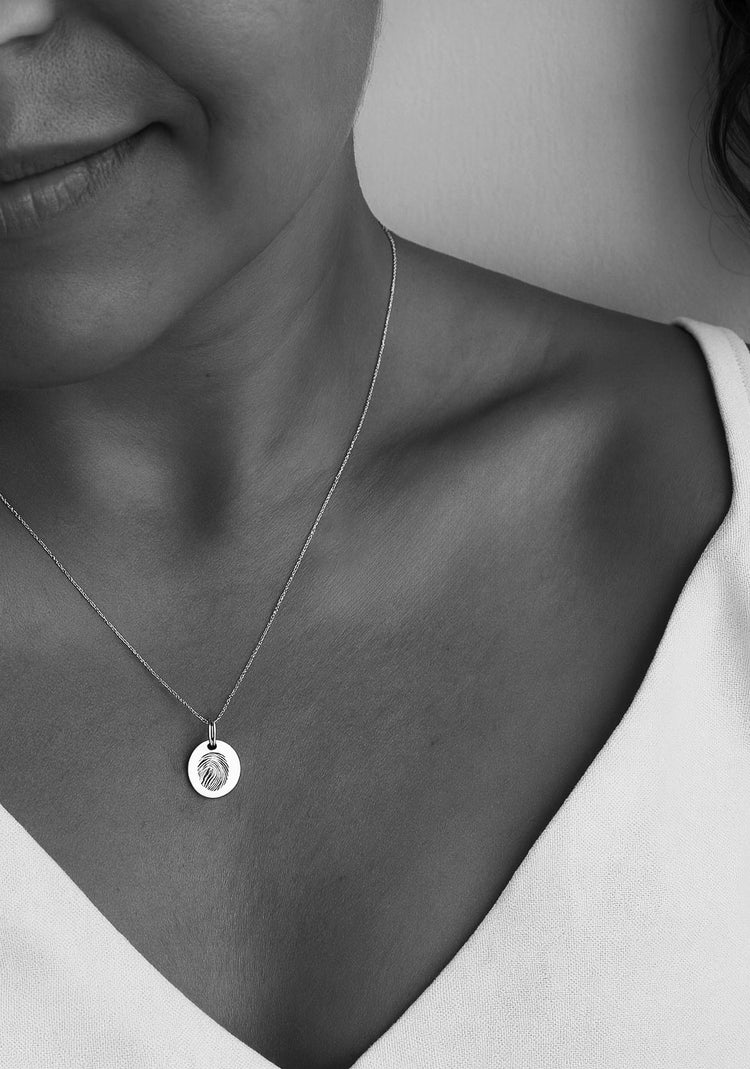 Berlock eget fingeravtryck, rund | 18k. guld