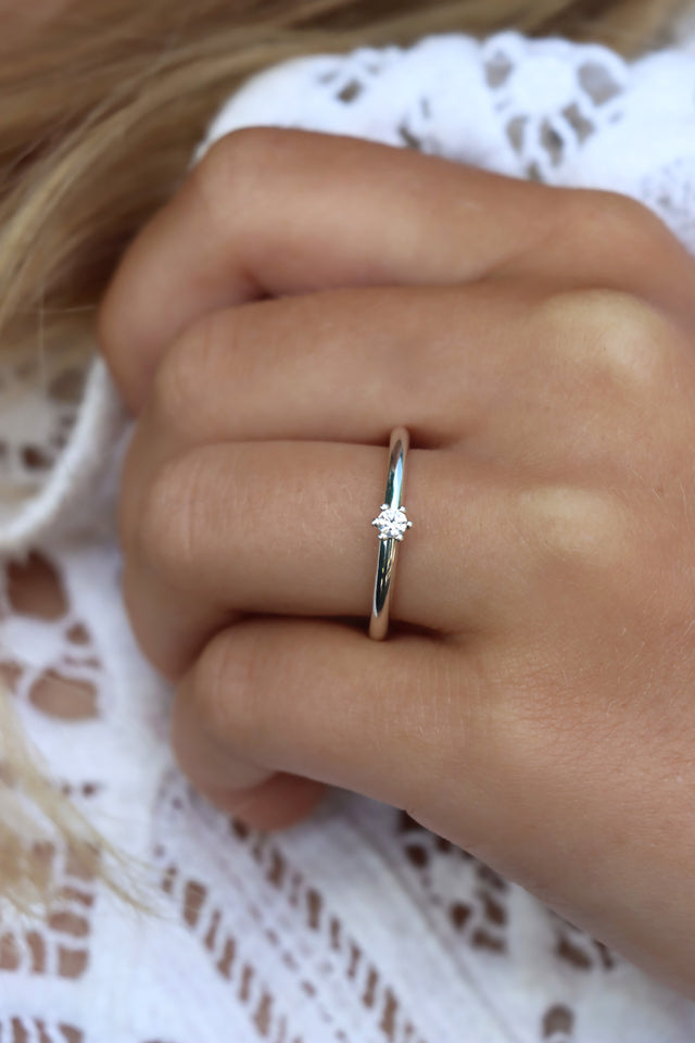 Julie Diamantring 0,10 ct.