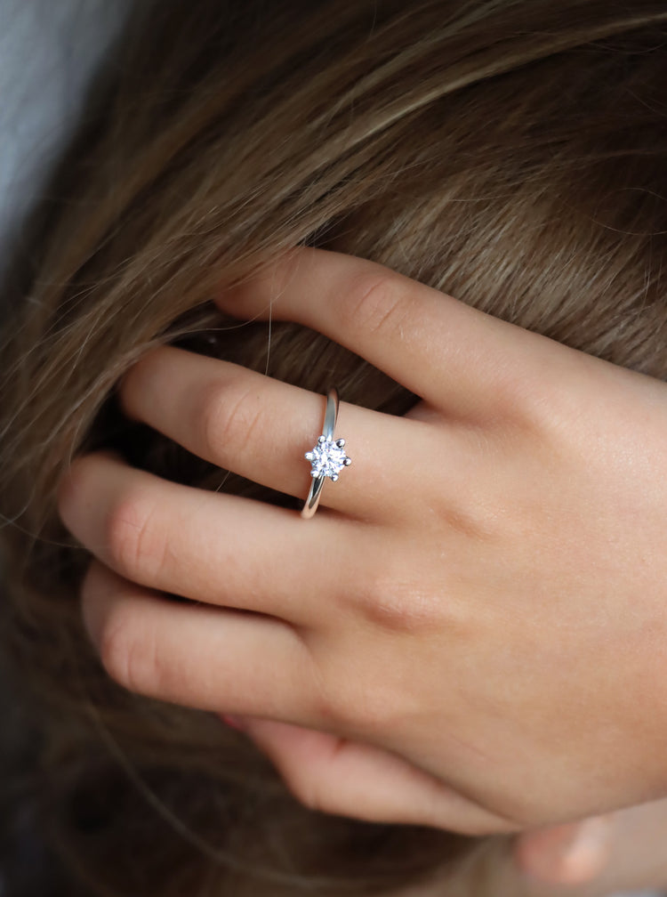 Julie diamantring, Vigsel / Förlovningsring | 18k. vitguld