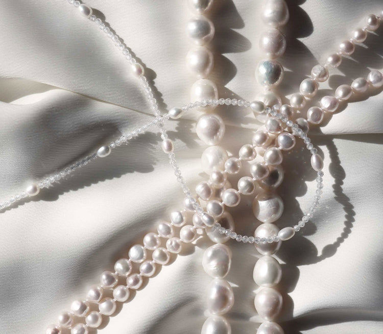 REA | Crystal Pearl Halsband