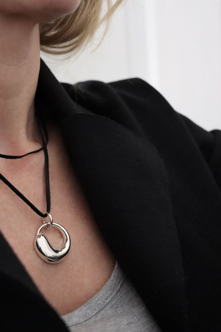 Rea | Embrace Halsband, silver
