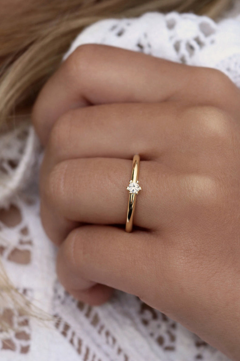 Julie 0,10 ct diamantring, Vigsel / Förlovningsring | 18k. guld