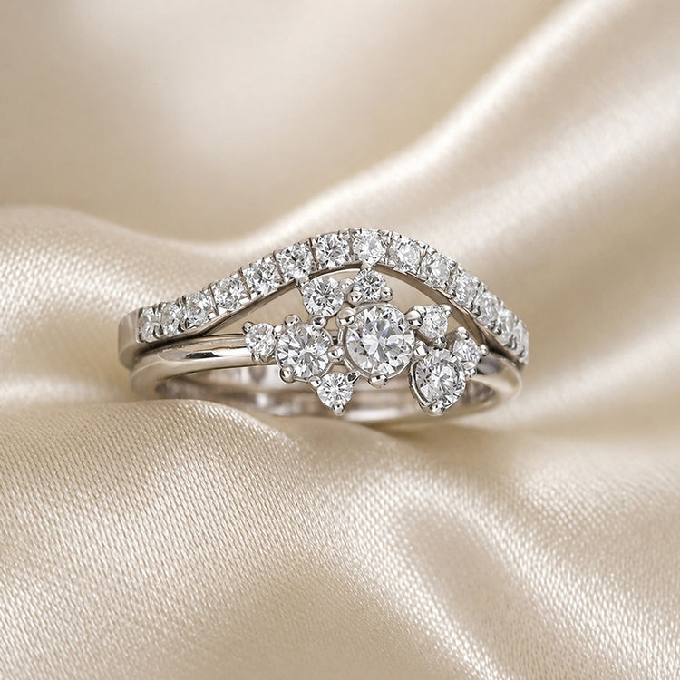 Line Alliance Ring 0.3 ct Diamonds, Wedding Band / Engagement Ring