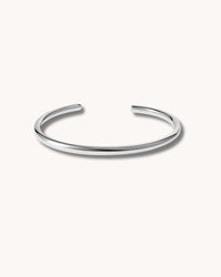 Plain Round Cuff Armband Dam, Gravyr valbart