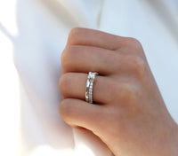 Monet Verlobungs- oder Ehering, Seitensteinring 0,53 ct Diamanten