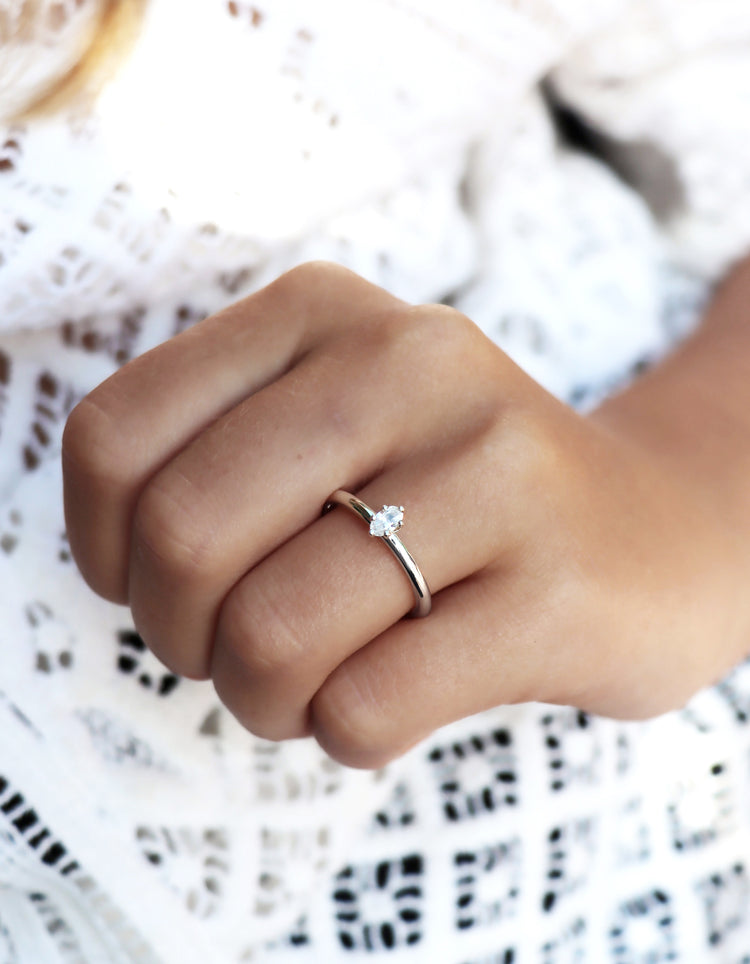 Vigsel/Förlovningsring Par | June + Plain diamantring