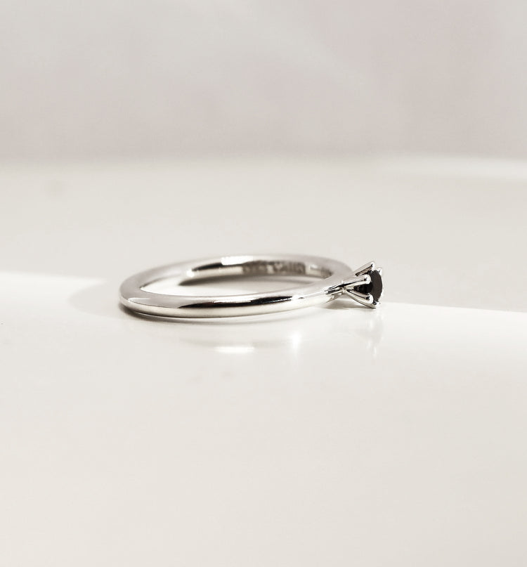 Julie Diamantring, Schwarzer Diamant 0,10 ct