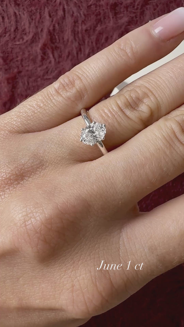Förlovningsring med oval diamant 1 ct. 