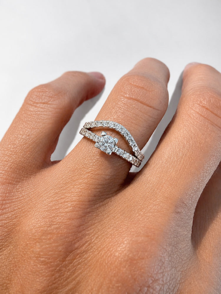 Ring set med vigselring och förlovningsring till dam. Art Deco design med diamantringar.