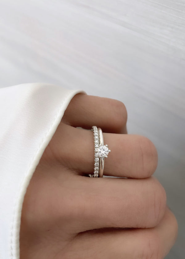 Set vigselring och förlovningsring - diamantringar i silver